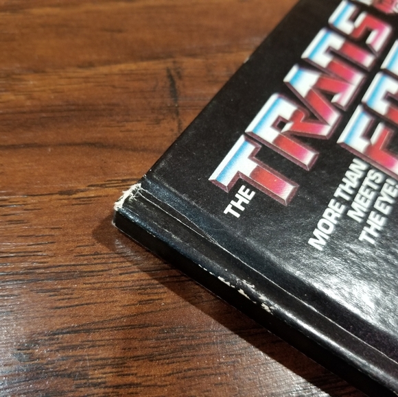 Vintage 1985 Transformers book - Picture 3 of 8